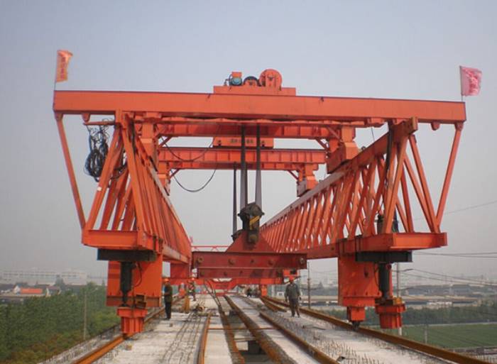 JQJ40M-160T架橋機在使用過程中的安全技術注意事項有哪些?那JQJ40M-160T架橋機的作業要求的？